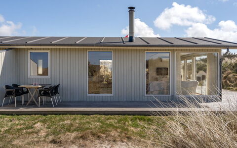 Asser - 400M from the Sea: Holz, Zuhause, Veranda, Deck, Hartholz, Dach, Holzbeize, Holzboden, Eco Hotel