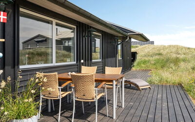 Dila - 150M from the Sea