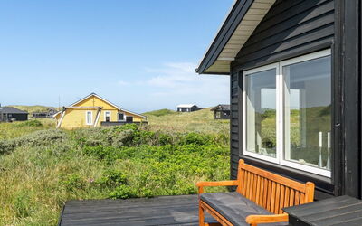 Dila - 150M from the Sea