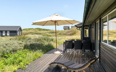 Dila - 150M from the Sea