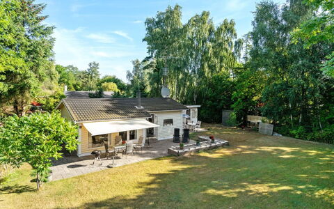 Guthbrand - 900M from the Sea: Haus, Zuhause, Dach, Hütte, Grundstueck, Estate, Bauernhaus, Dorf, Bauernhof