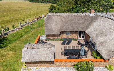 Taralyn - 1.3Km from the Sea