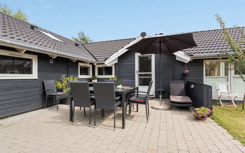 Zelda - 300M from the Sea: Dach, Grundstueck, Hütte, Zuhause, Ländliches Gebiet, Schuppen, Abstellgleis, Gartenbauten, Blockhaus, Hütte