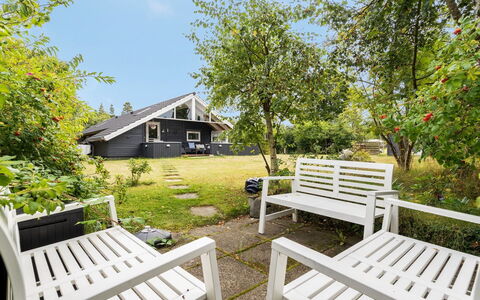 Zelda - 300M from the Sea: Dach, Grundstueck, Hütte, Zuhause, Ländliches Gebiet, Schuppen, Abstellgleis, Gartenbauten, Blockhaus, Hütte