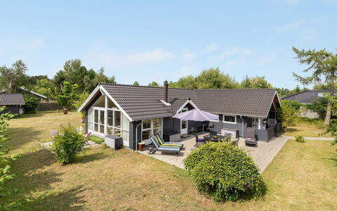Zelda - 300M from the Sea: Dach, Grundstueck, Hütte, Zuhause, Ländliches Gebiet, Schuppen, Abstellgleis, Gartenbauten, Blockhaus, Hütte