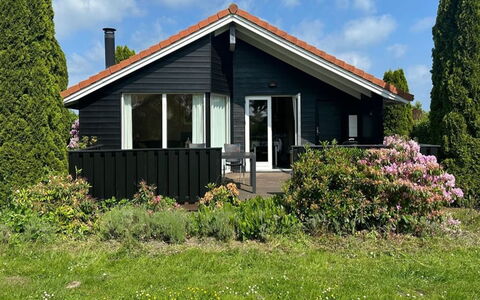Florentin - 1Km from the Sea: Dach, Grundstueck, Hütte, Zuhause, Ländliches Gebiet, Schuppen, Abstellgleis, Gartenbauten, Blockhaus, Hütte