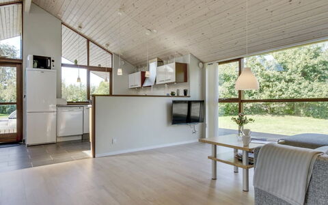 Biaver - 350M from the Sea: Interior Design, Flooring, Möbel, Holz, Decke, Fussboden, Couch, Zimmer, Light Fixture, Wohnzimmer