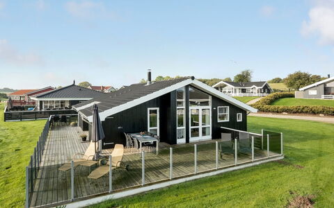 Naia - 200M from the Sea: Zuhause, Estate, Hütte, Villa, Veranda