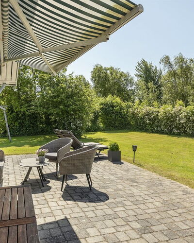 Leefke - 300M from the Sea