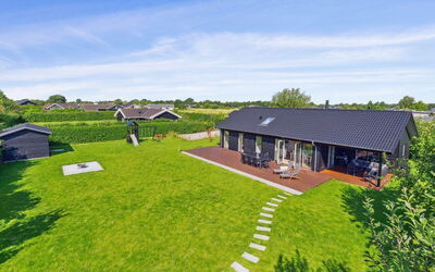 Hasten - 600M from the Sea