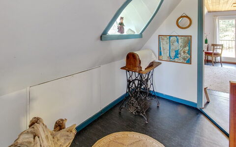 Emina - 400M from the Sea: Möbel, Interior Design, Stuhl, Flooring, Tabelle, Resort, Fussboden, Decke, Zimmer, Eco Hotel