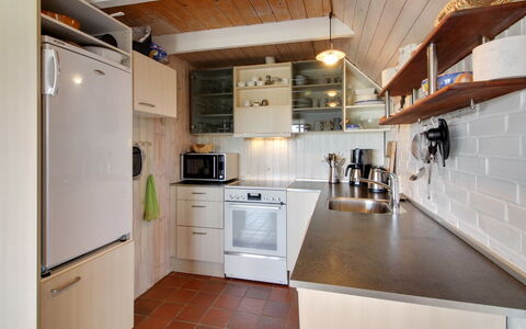 Sys - 500M from the Sea: Dachdecken, Hütte, Haus, Dach, Zuhause, Bauernhaus, Hütte, Estate, Dorf