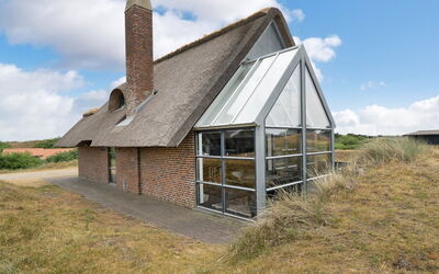 Anselmi - 450M from the Sea