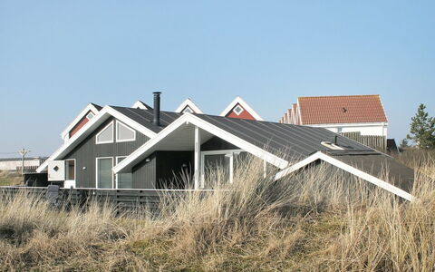 Aska - 400M from the Sea: Dach, Die Architektur, Zuhause, Haus, Hütte, Abstellgleis, Estate, Daylighting, Bauernhaus