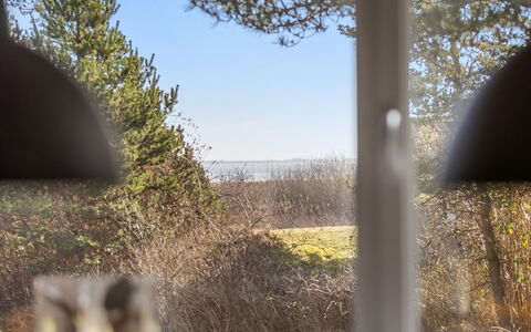 Solvey - 2Km from the Sea: Möbel, Gartenmöbel, Geschirr, Tabelle, Drinkware, Stuhl, Tisch Im Freien, Essen, Flasche