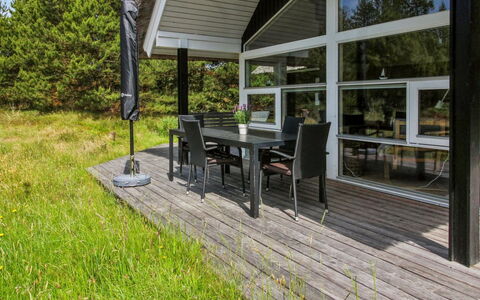 Karri - 1.1Km from the Sea: Holz, Hütte, Veranda, Zuhause, Hartholz, Planke, Schatten, Abstellgleis, Gartenbauten, Estate