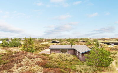 Asina - 400M from the Sea