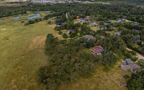 Tove - 1.5Km from the Sea: Vogelperspektive, Luftaufnahmen, Landschaft, Ökoregion, Einfach, Grundstueck, Feld, Plantage, Chaparral, Dorf