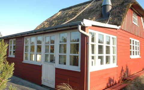 Jon - 400M from the Sea: Dach, Grundstueck, Hütte, Zuhause, Ländliches Gebiet, Schuppen, Abstellgleis, Gartenbauten, Blockhaus, Hütte
