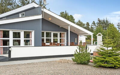Tascha - 1.5Km from the Sea
