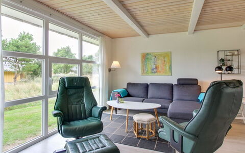 Livia - 900M from the Sea: Möbel, Interior Design, Flooring, Fussboden, Decke, Zimmer, Stuhl, Wohnzimmer, Zuhause, Wohnung