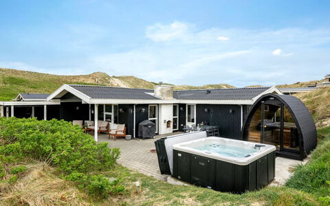 Assa - from the Sea: Dach, Grundstueck, Hütte, Zuhause, Ländliches Gebiet, Schuppen, Abstellgleis, Gartenbauten, Blockhaus, Hütte