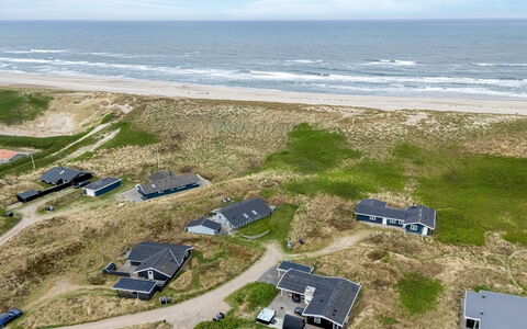 Assa - from the Sea: Dach, Grundstueck, Hütte, Zuhause, Ländliches Gebiet, Schuppen, Abstellgleis, Gartenbauten, Blockhaus, Hütte