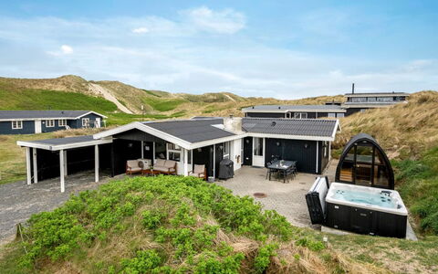 Assa - from the Sea: Dach, Grundstueck, Hütte, Zuhause, Ländliches Gebiet, Schuppen, Abstellgleis, Gartenbauten, Blockhaus, Hütte