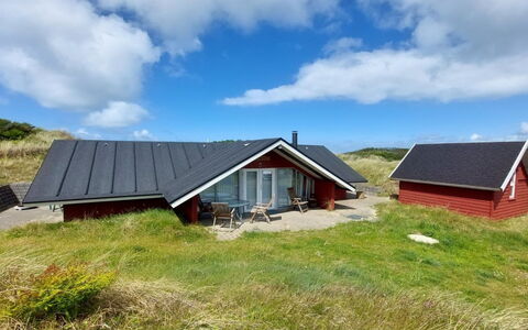 Beneta - 300M from the Sea: Dach, Grundstueck, Hütte, Zuhause, Ländliches Gebiet, Schuppen, Abstellgleis, Gartenbauten, Blockhaus, Hütte