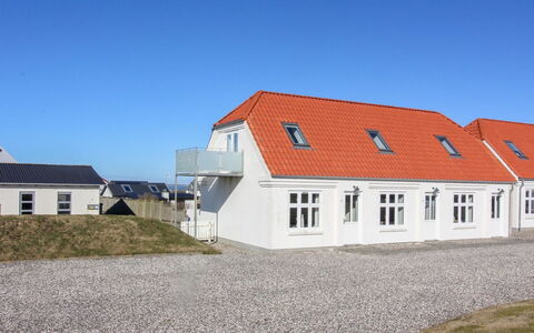 Ena - 75M from the Sea: Holz, Dach, Die Architektur, Zuhause, Haus, Hütte, Abstellgleis, Hartholz, Steigung, Estate