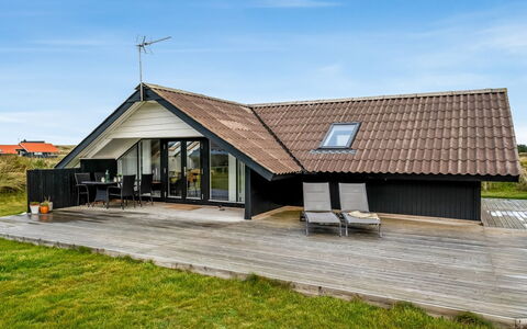 Olesia - 250M from the Sea: Dach, Grundstueck, Hütte, Zuhause, Ländliches Gebiet, Schuppen, Abstellgleis, Gartenbauten, Blockhaus, Hütte