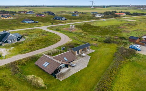 Olesia - 250M from the Sea: Dach, Grundstueck, Hütte, Zuhause, Ländliches Gebiet, Schuppen, Abstellgleis, Gartenbauten, Blockhaus, Hütte