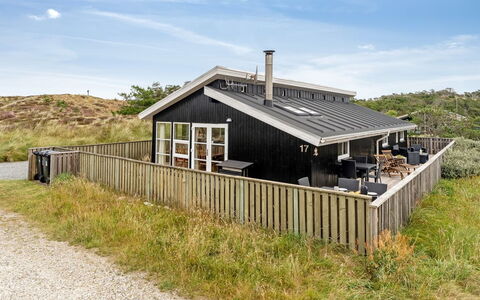 Melanie - 950M from the Sea: Hütte, Schuppen, Hütte, Bauernhaus, Prärie, Hütte, Scheune, Blockhaus, Gartenbauten