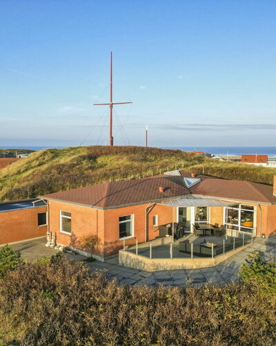 Fris - 100M from the Sea