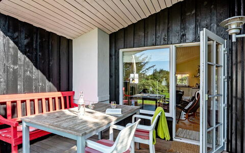 Vivina - 250M from the Sea: Holz, Dach, Die Architektur, Zuhause, Haus, Hütte, Abstellgleis, Hartholz, Steigung, Estate