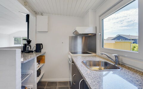 Kanerva - 350M from the Sea: Holz, Zuhause, Veranda, Deck, Hartholz, Dach, Holzbeize, Holzboden, Eco Hotel