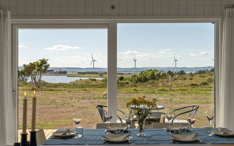Rickmer - 200M from the Sea: Dach, Haus, Zuhause, Hütte, Abstellgleis, Estate, Auffahrt, Gartenbauten, Garten, Schuppen