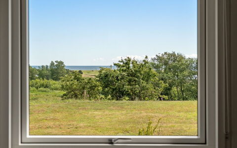 Rickmer - 200M from the Sea: Dach, Haus, Zuhause, Hütte, Abstellgleis, Estate, Auffahrt, Gartenbauten, Garten, Schuppen