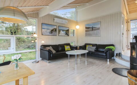 Immi - 1.5Km from the Sea: 