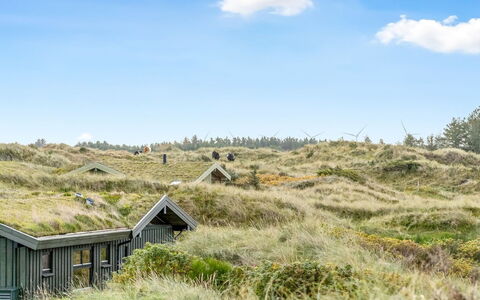 Fransine - 480M from the Sea: Dach, Grundstueck, Hütte, Zuhause, Ländliches Gebiet, Schuppen, Abstellgleis, Gartenbauten, Blockhaus, Hütte