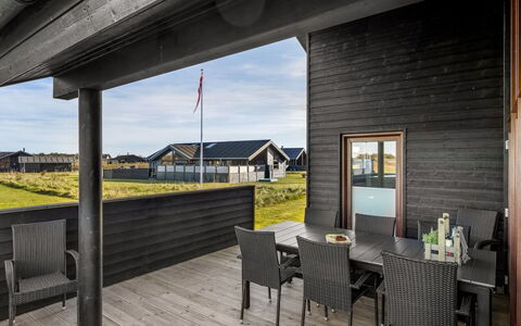 Antina - 400M from the Sea: Dach, Grundstueck, Hütte, Zuhause, Ländliches Gebiet, Schuppen, Abstellgleis, Gartenbauten, Blockhaus, Hütte