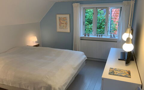 Huanca - 900M from the Sea: Bett, Schlafzimmer, Bettdecke, Bedding, Interior Design, Fussboden, Möbel, Flooring, Linens, Textil