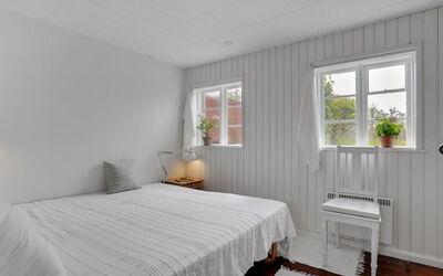 Helny - 300M from the Sea