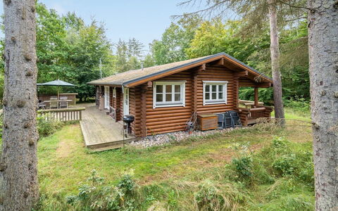 Erika - 250M from the Sea: Dach, Grundstueck, Hütte, Zuhause, Ländliches Gebiet, Schuppen, Abstellgleis, Gartenbauten, Blockhaus, Hütte