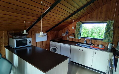 Rieke - 300M from the Sea: Holz, Decke, Zuhause, Möbel, Küche, Zimmer, Hütte, Hartholz, Holzbeize, Küchengerät