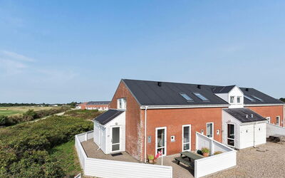 Gerharde - 2.3Km from the Sea