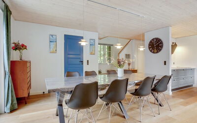 Emmeli - 1.2Km from the Sea