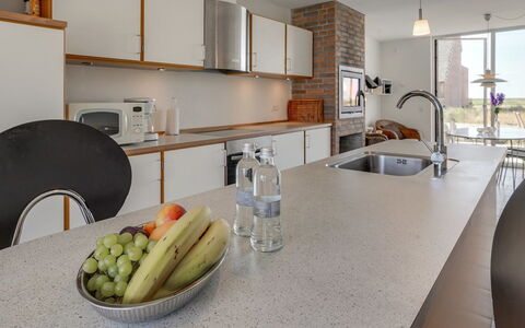 Helgo - 250M from the Sea: Countertop, Küche, Interior Design, Cabinetry, Möbel, Flooring, Küchengerät, Decke, Light Fixture, Beleuchtung