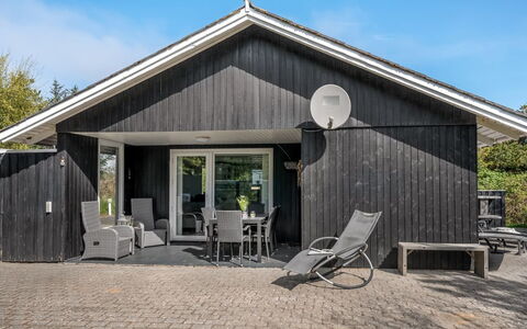 Ursel - 800M from the Sea: Haus, Dach, Zuhause, Hütte, Schuppen, Gartenbauten, Abstellgleis, Garten, Blockhaus, Hütte