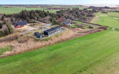 Eiko - 1.1Km from the Sea in Western Jutland